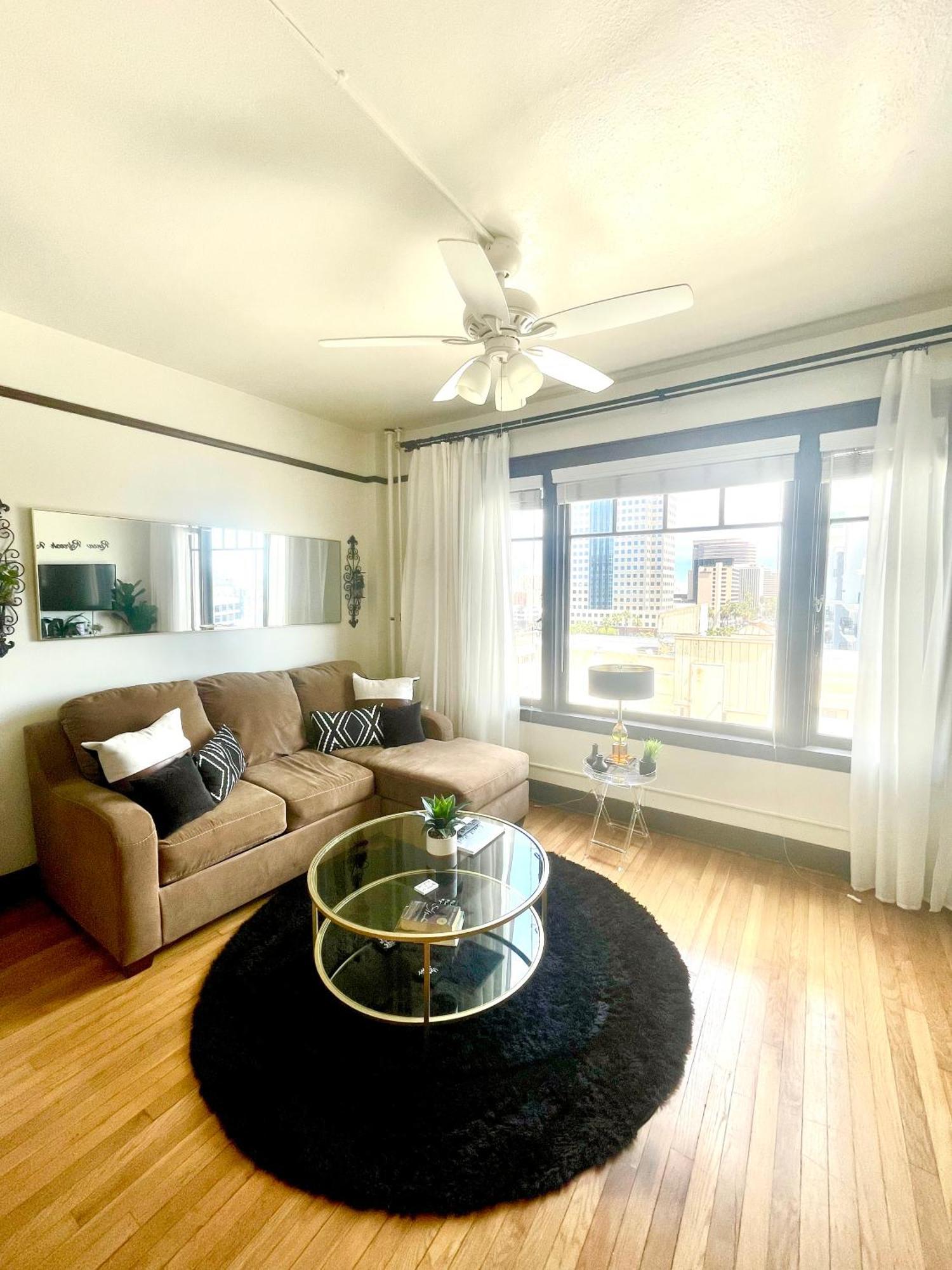 Private Cozy Studio, Peek A Boo Ocean View For 2 롱비치 외부 사진